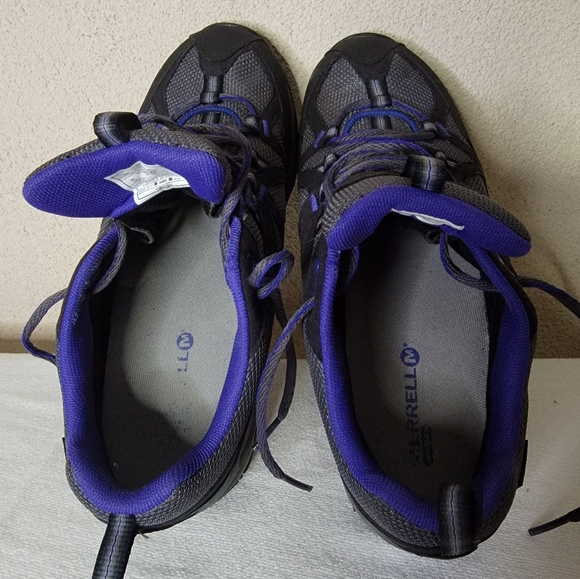 Merrell - Picture 4 of 5